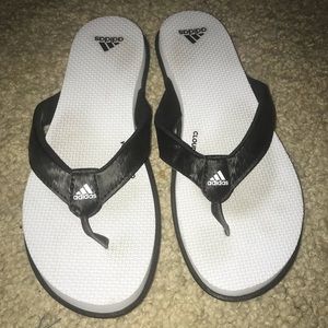 Size 7 Adidas flip flops